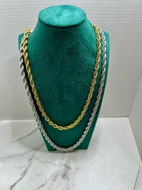 🆕 Stainless Rope Chain Necklace.  Unisex. CHOICE of Silver or Gold plated